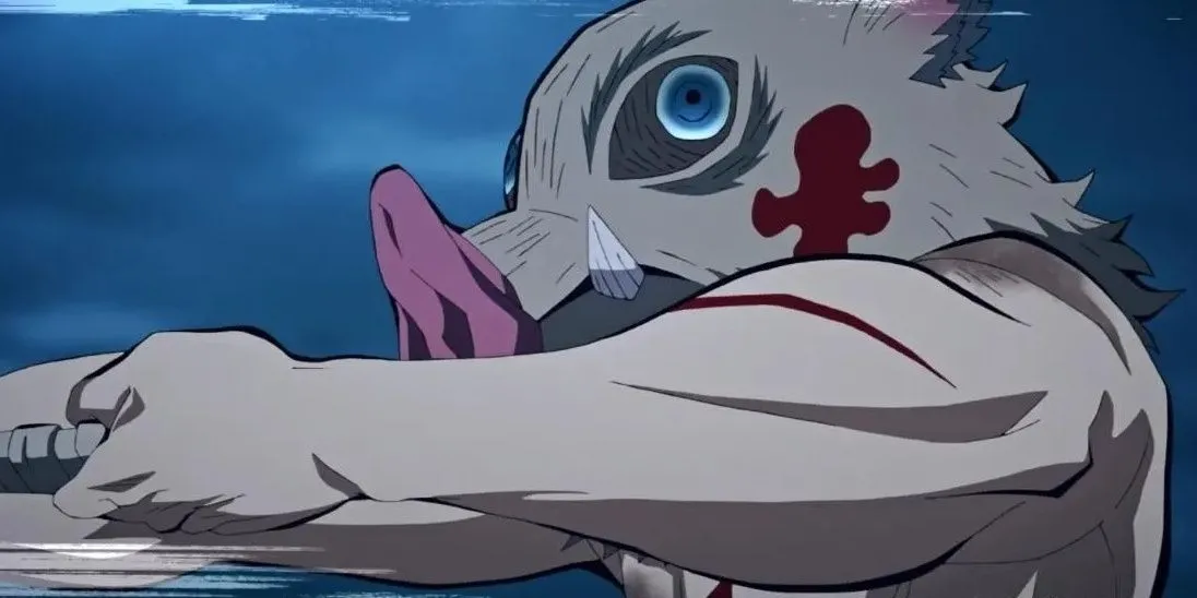 Inosuke Hashibira sử dụng Hơi Thở Của Quái Thú trong Demon Slayer với kiếm răng cưa đặc trưng