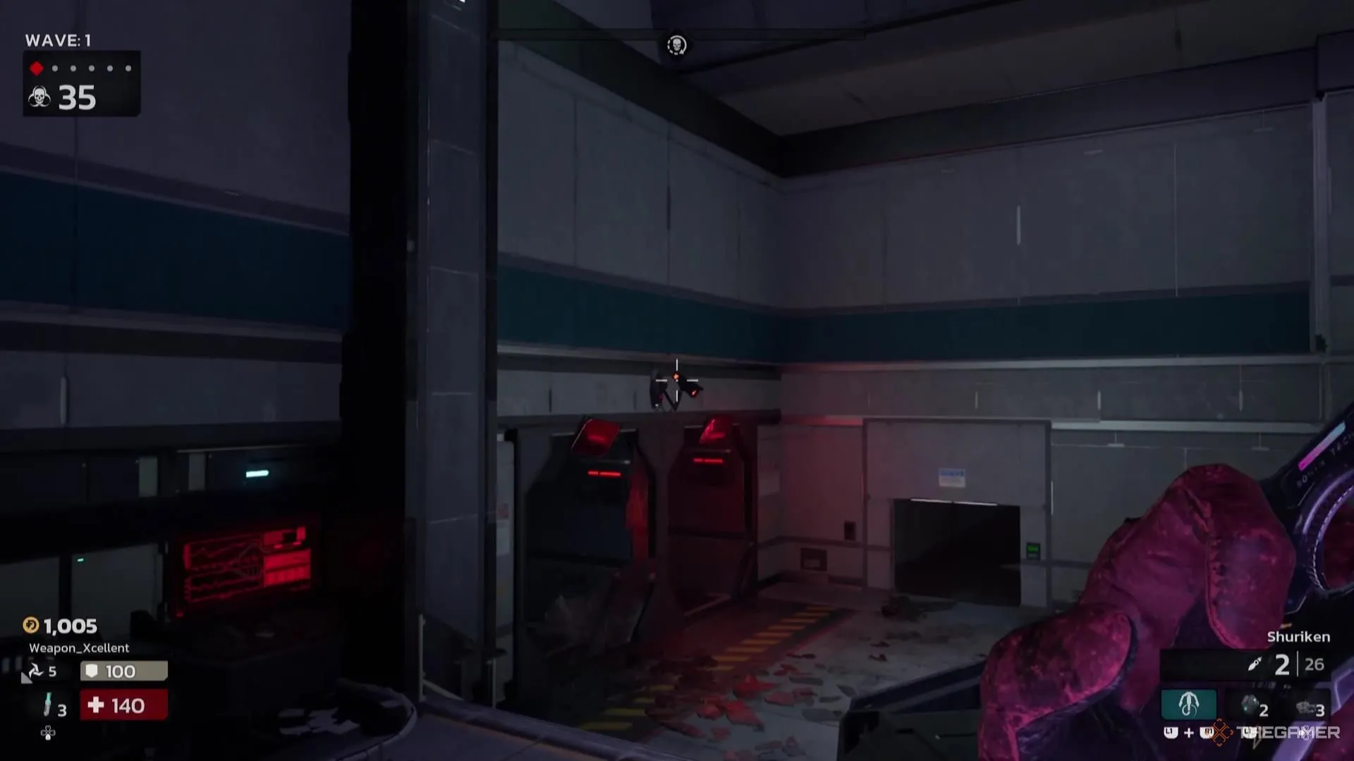Người chơi đang nhắm bắn vào một camera quan sát trong Killing Floor 3, biểu thị hành động thu thập tài nguyên