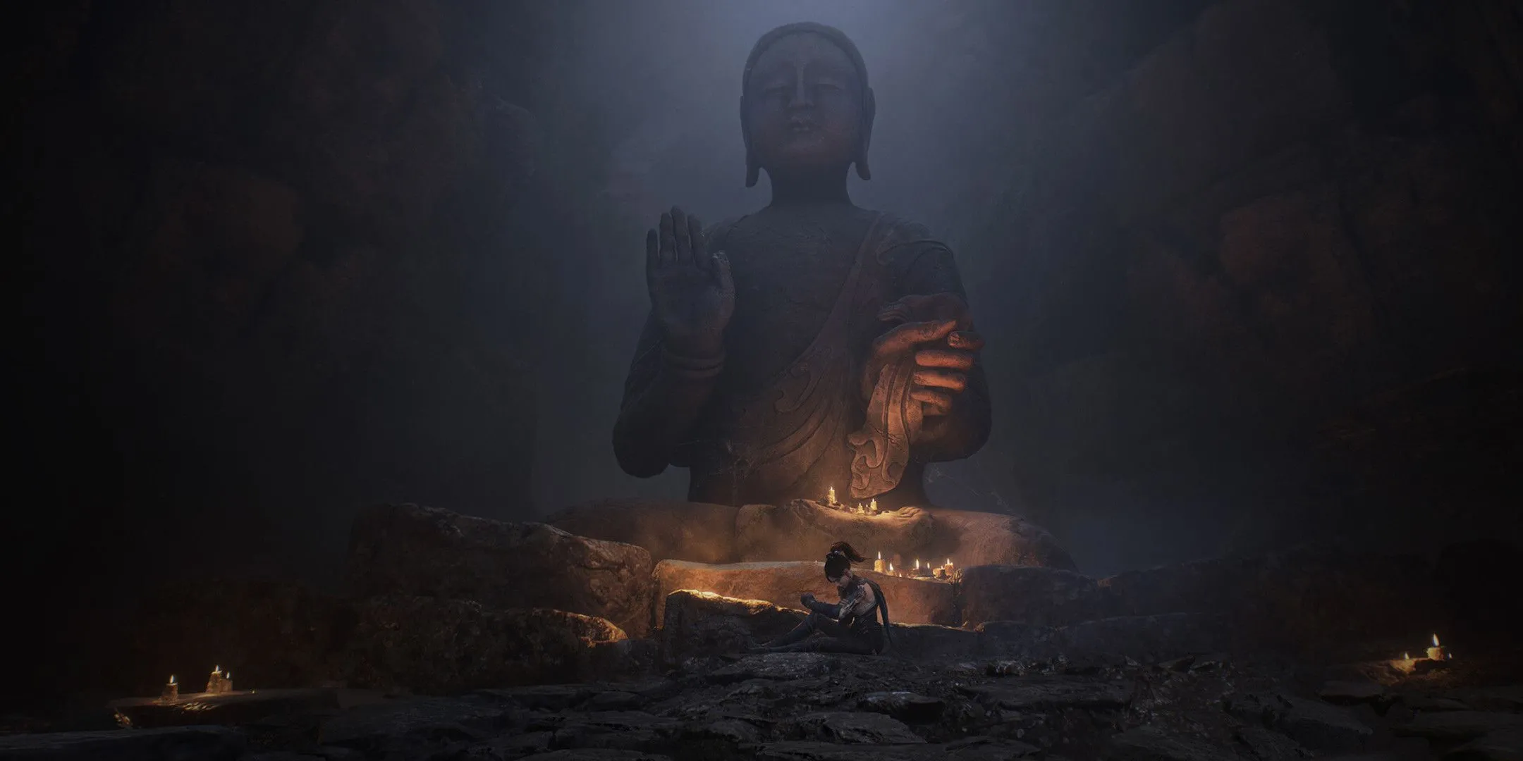 Nhân vật nữ ngồi dưới tượng Phật lớn, thể hiện bối cảnh thế giới đậm nét Á Đông và không khí bí ẩn trong Wuchang Fallen Feathers.